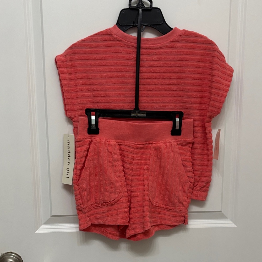 Madden Girl Coral Knit Top and Shorts Set